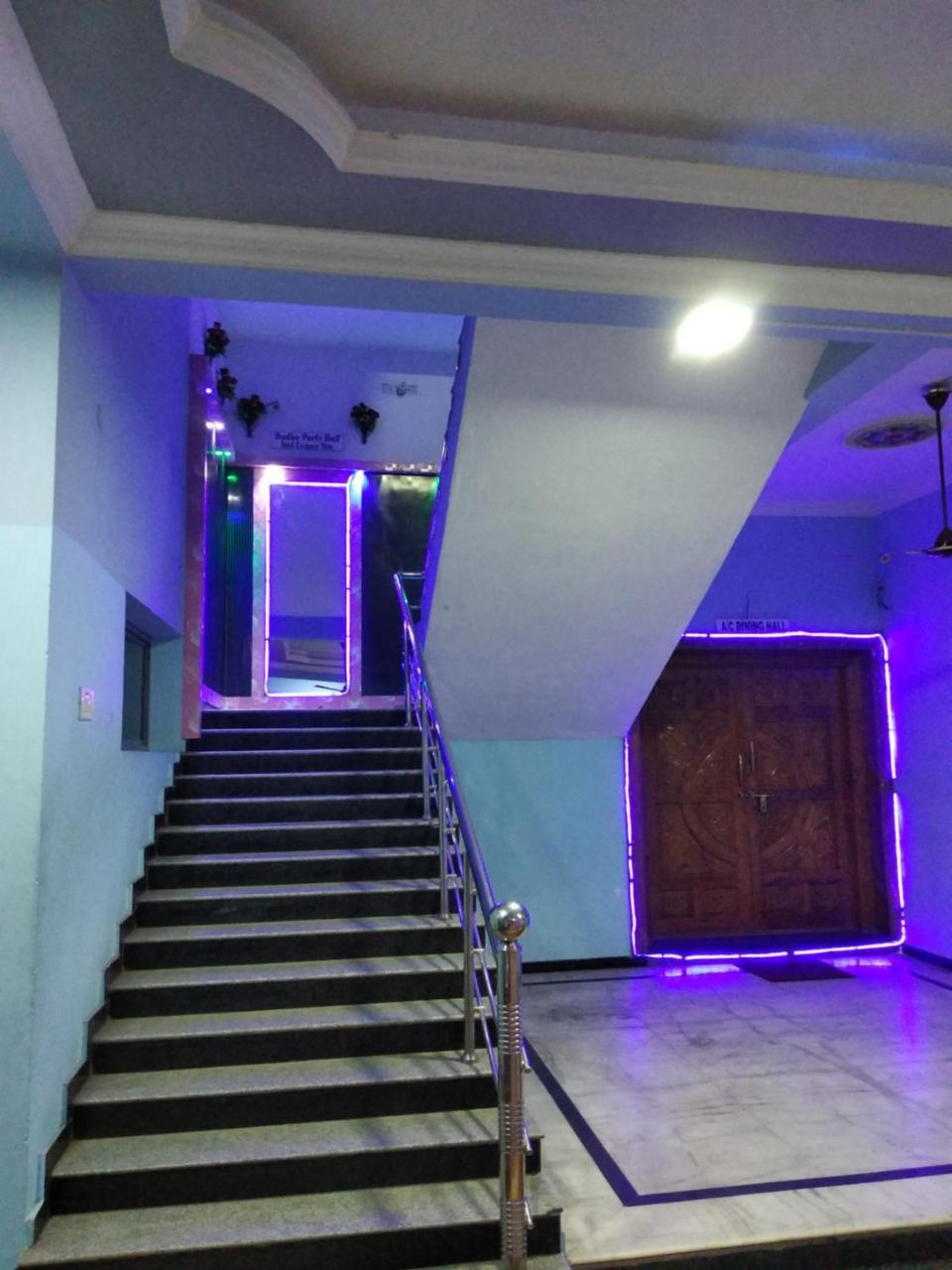Radha Party Hall Канчіпурам Екстер'єр фото
